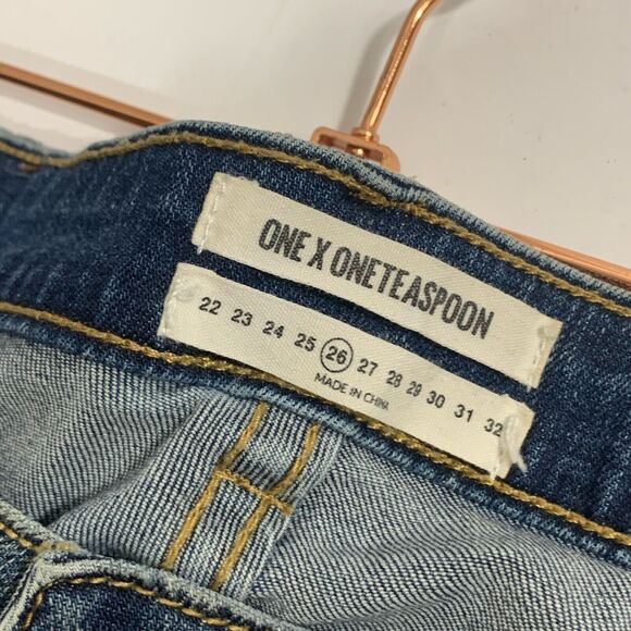 one teaspoon freebird II low waist short rise fitted leg zippered leg Size 26 - Picture 10 of 14